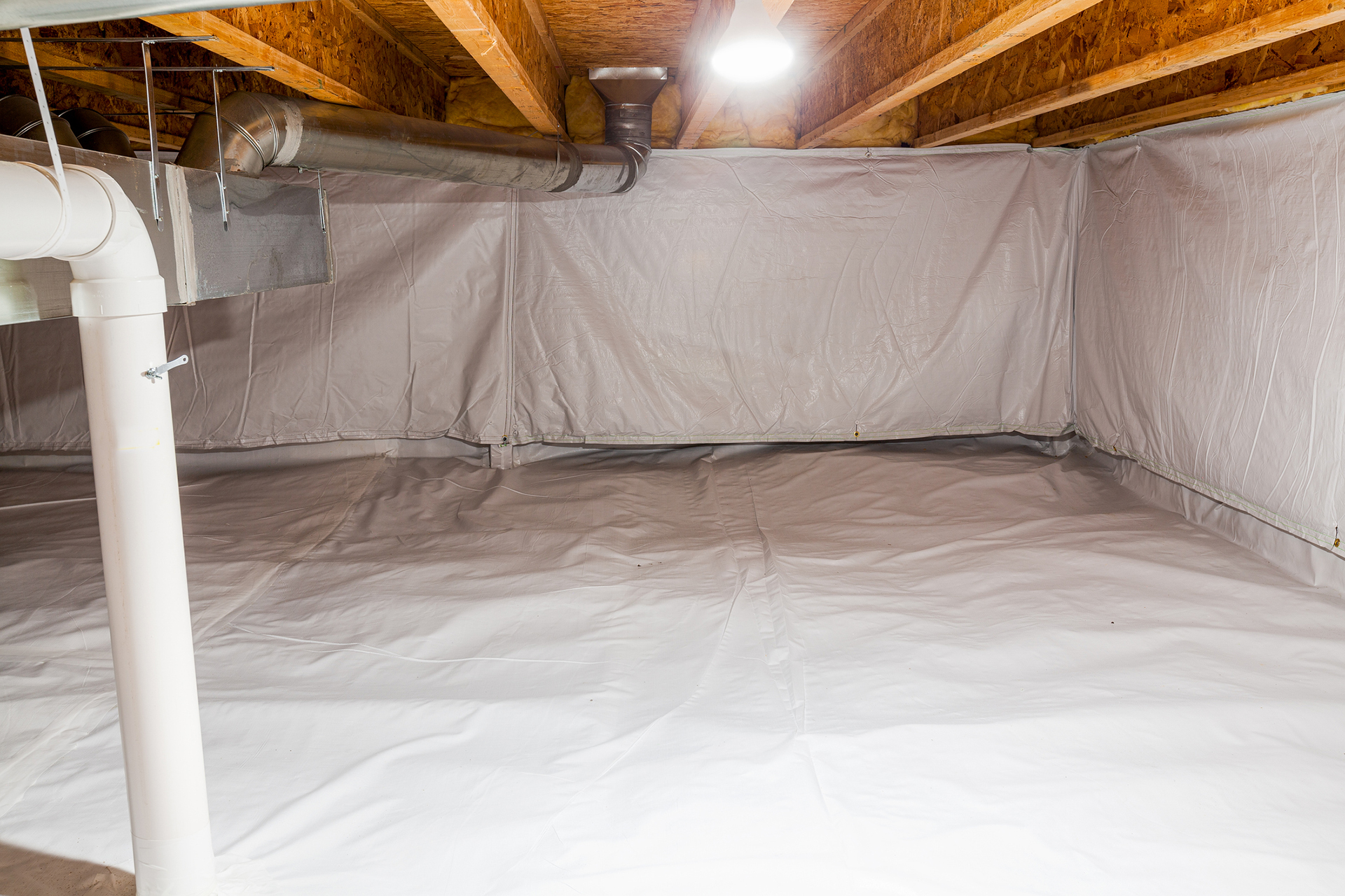 Encapsulated crawl space